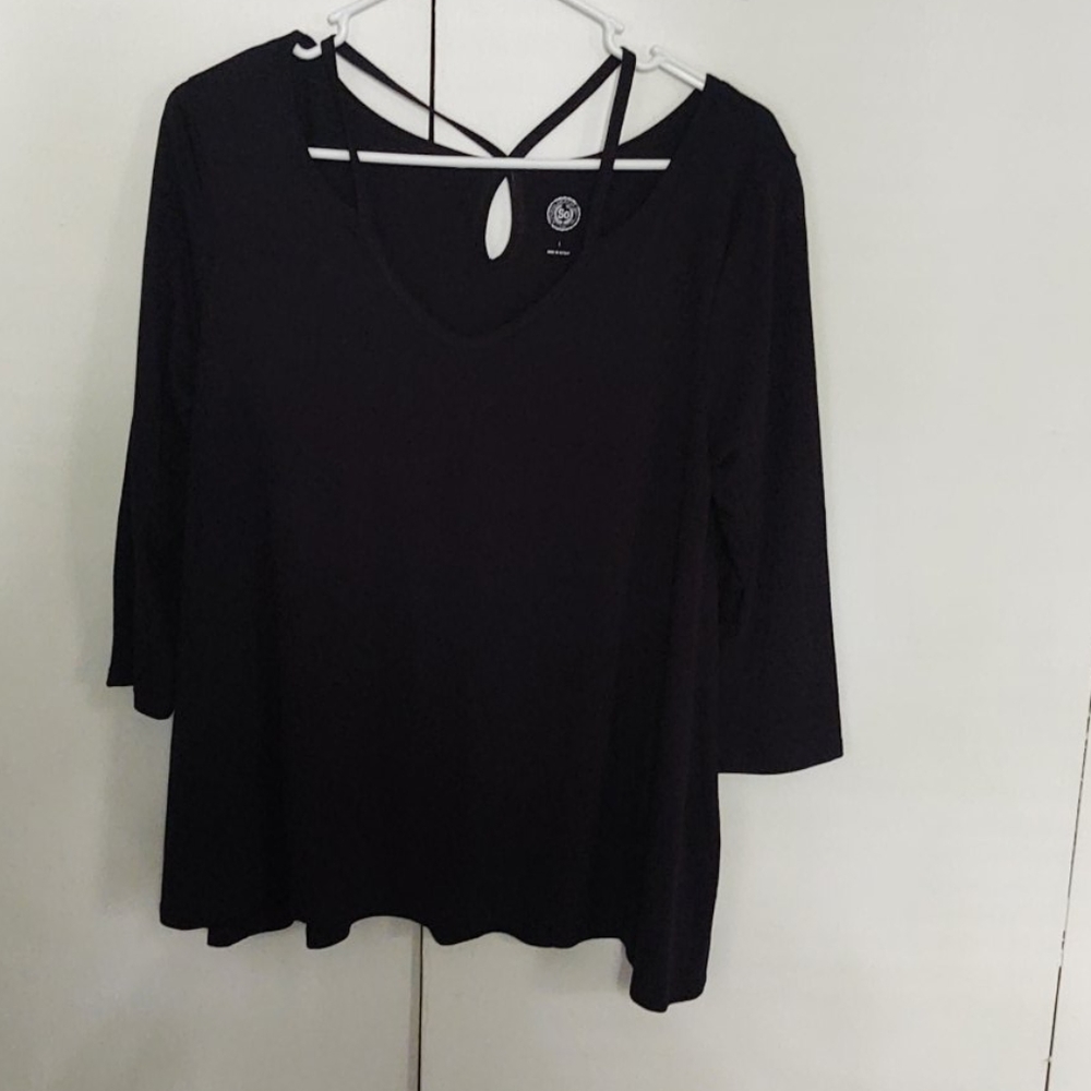 Black shirt